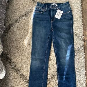 NWT skinny Good American good legs chewed hem